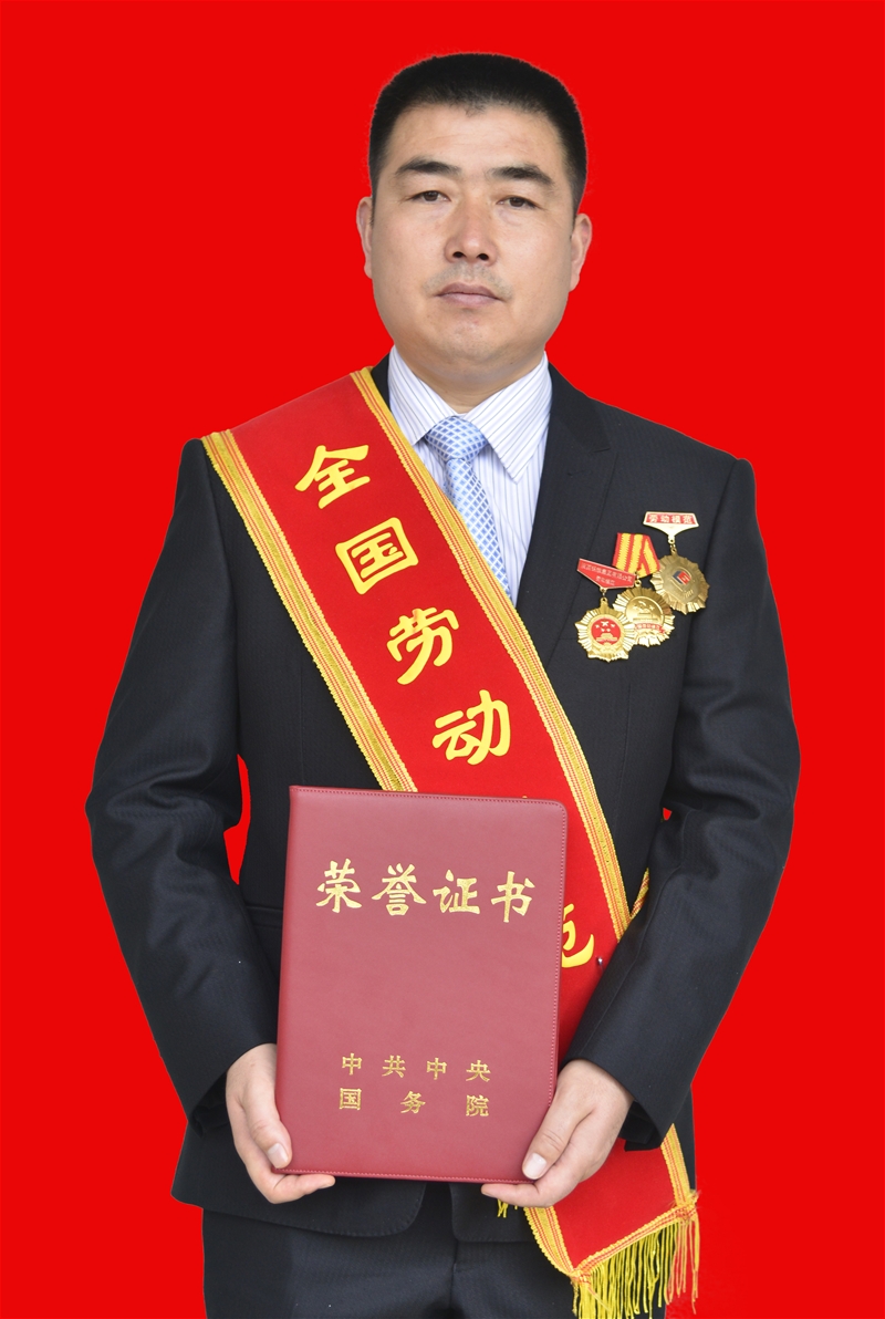 從煉鋼一線走出的全國勞?！π∮? />
                            </div>
                            <div   id=